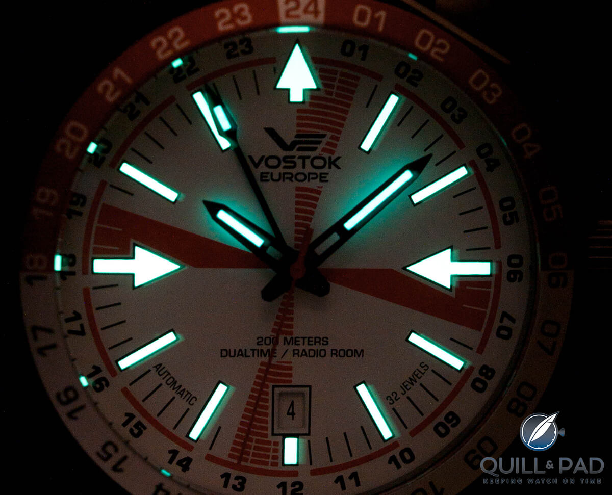 Vostok-Europe Radio Room lume