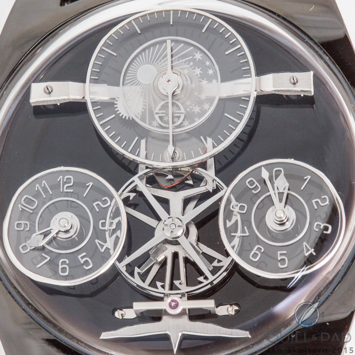 Complication 1 by Emmanuel Bouchet: the time here reads 9 and a half minutes after 8 am (according to the day/night indicator)