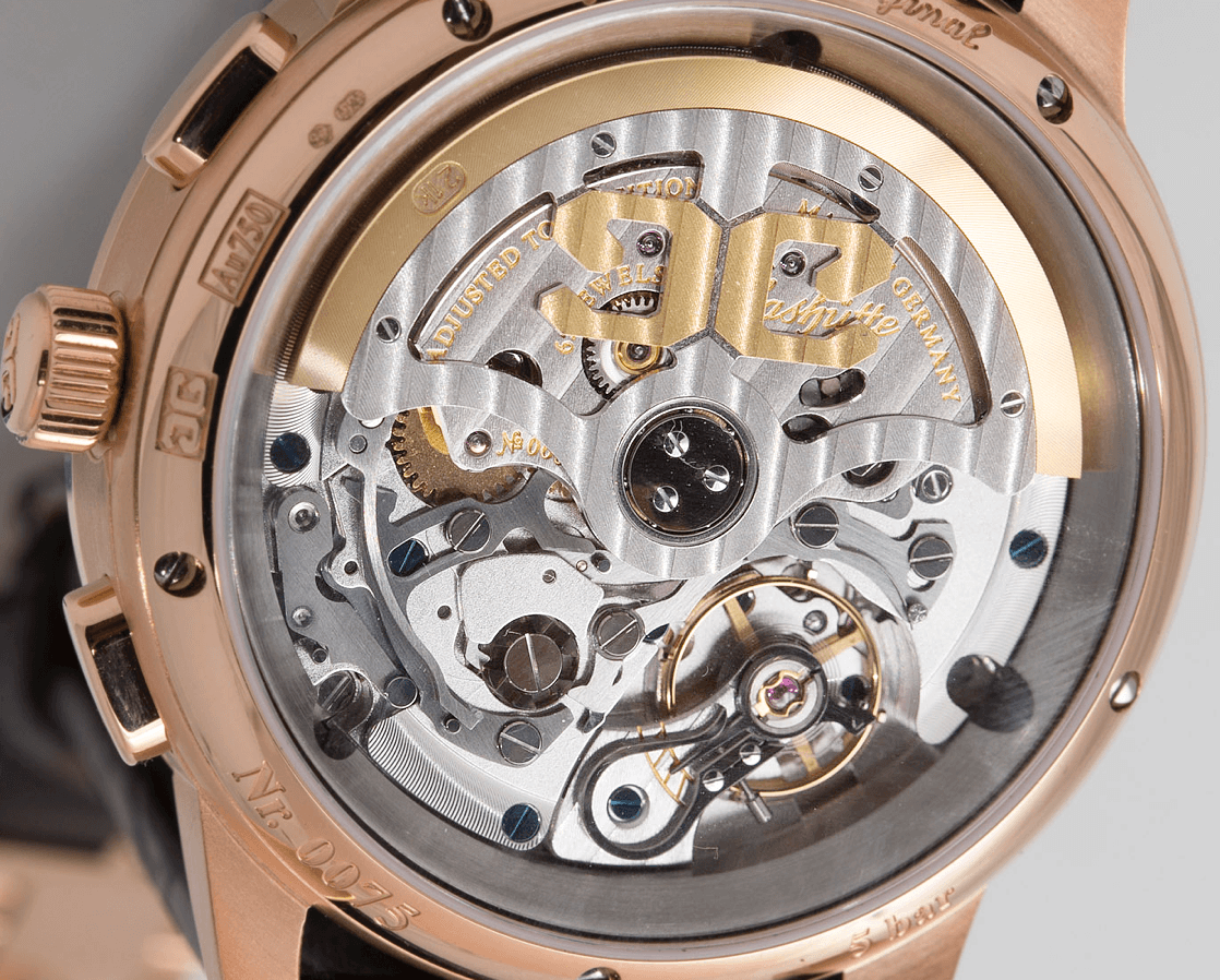 Caliber 37 movement in the Glashütte Original Senator Chronograph Panorama Date