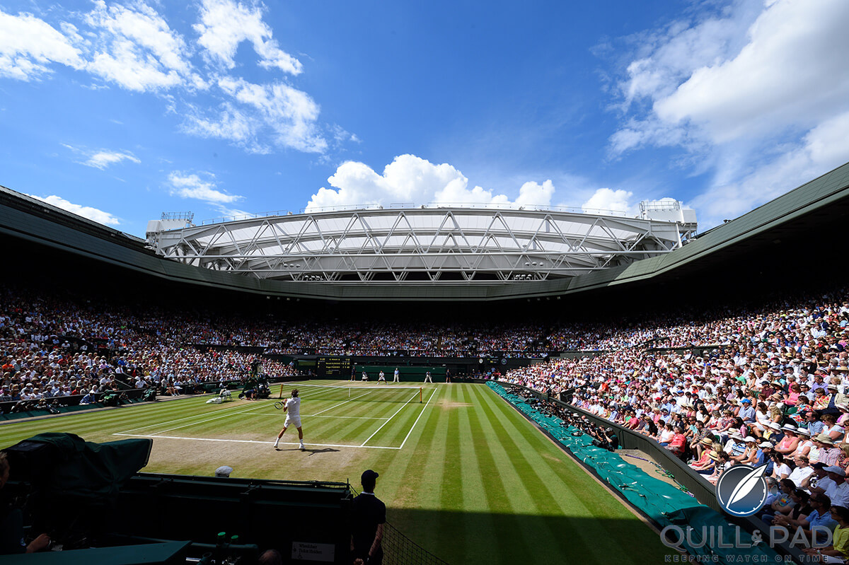 Roger Federer and (winner) Novak Djokovic playing in the 2014 Wimbledon men's final