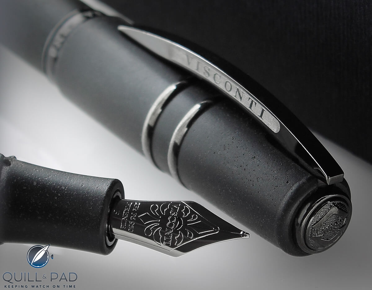 Visconti Homo Sapiens Dark Ages fountain pen with cap on and off