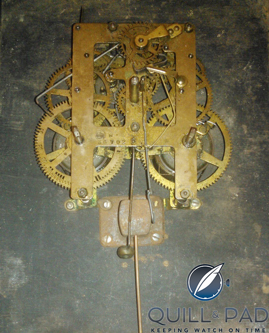 The movement of Dilip Sivaraman's old (and not working) mantel clock