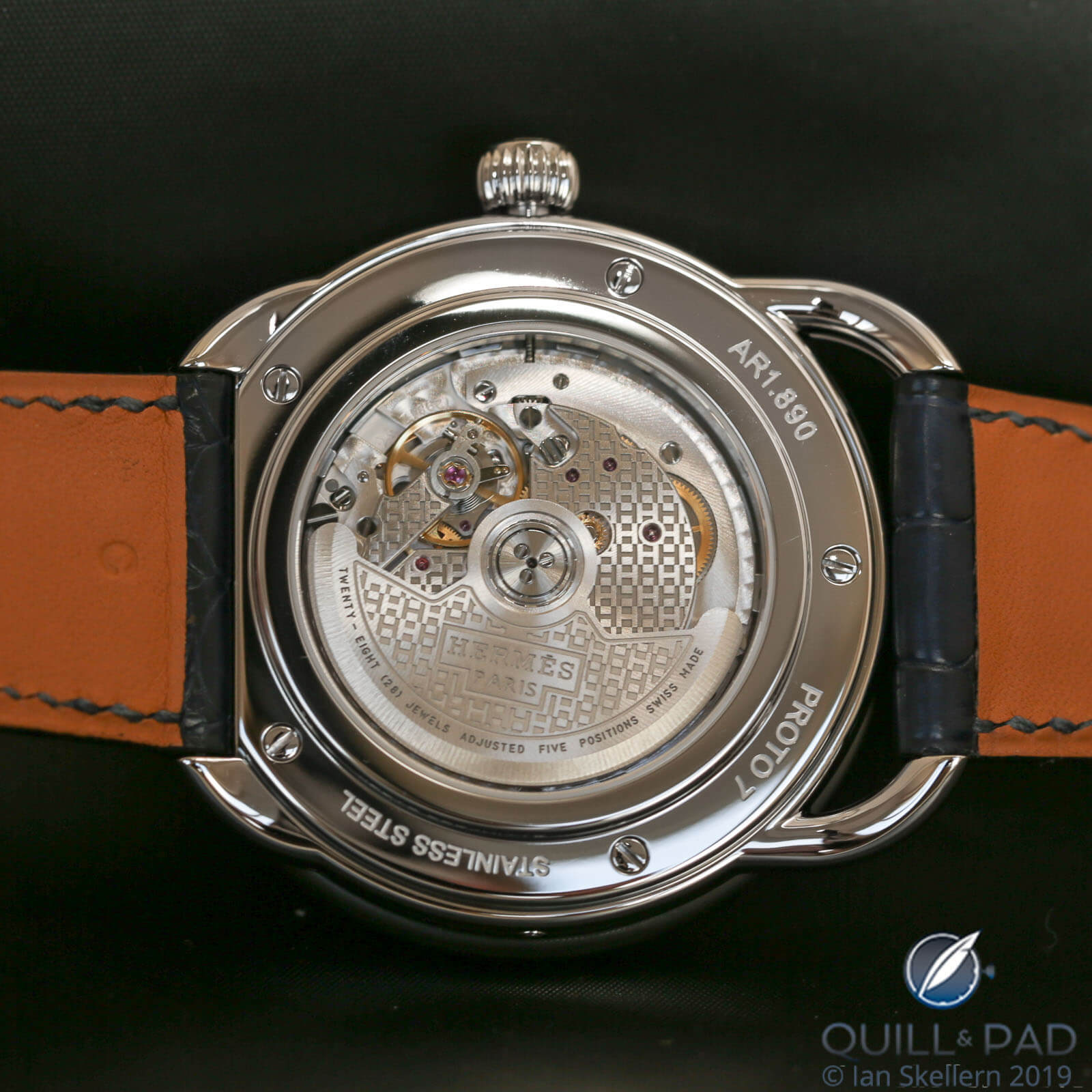 Vaucher Caliber H1837 powers the Hermès Arceau L’Heure De La Lune
